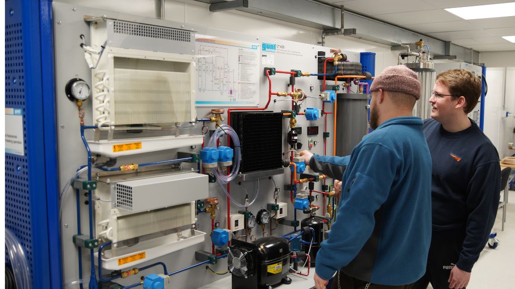 Students with engineering facilities 