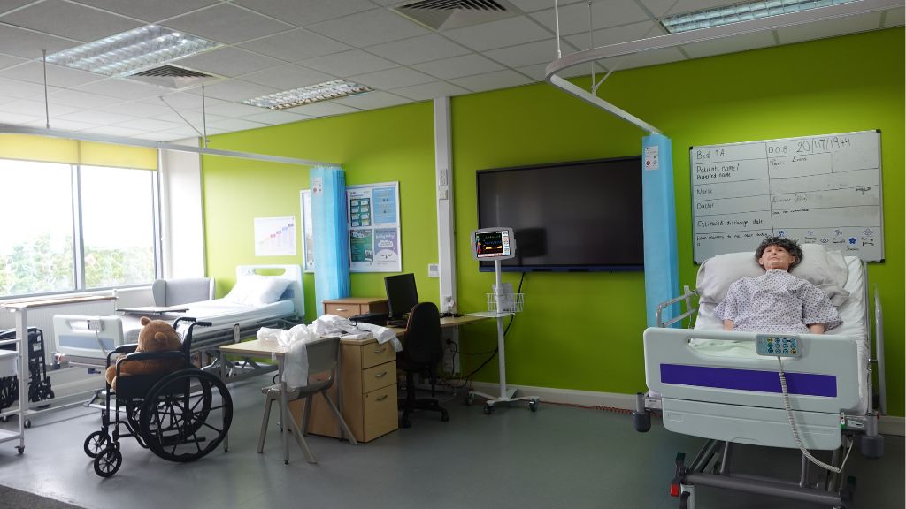 Hospital simulation teaching ward 