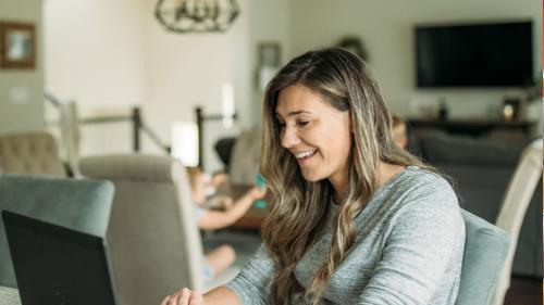 Student learning online 