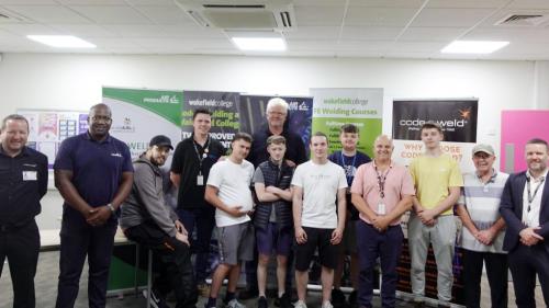 Presentation of certificates to students 